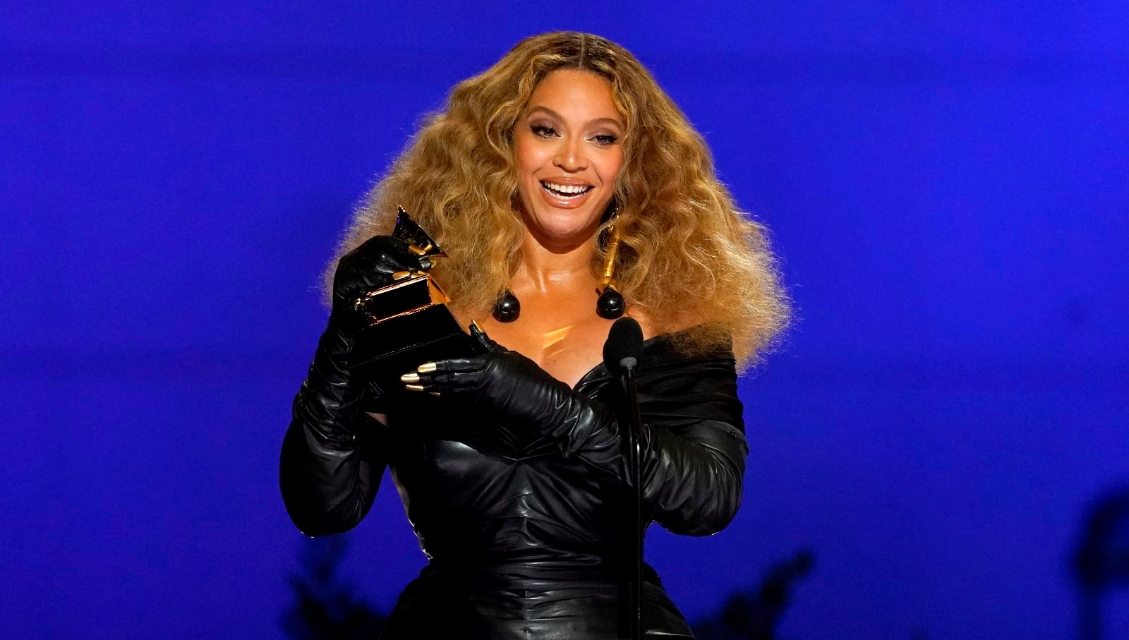 Şarkıcı Beyonce'nin büyüdüğü evde yangın çıktı