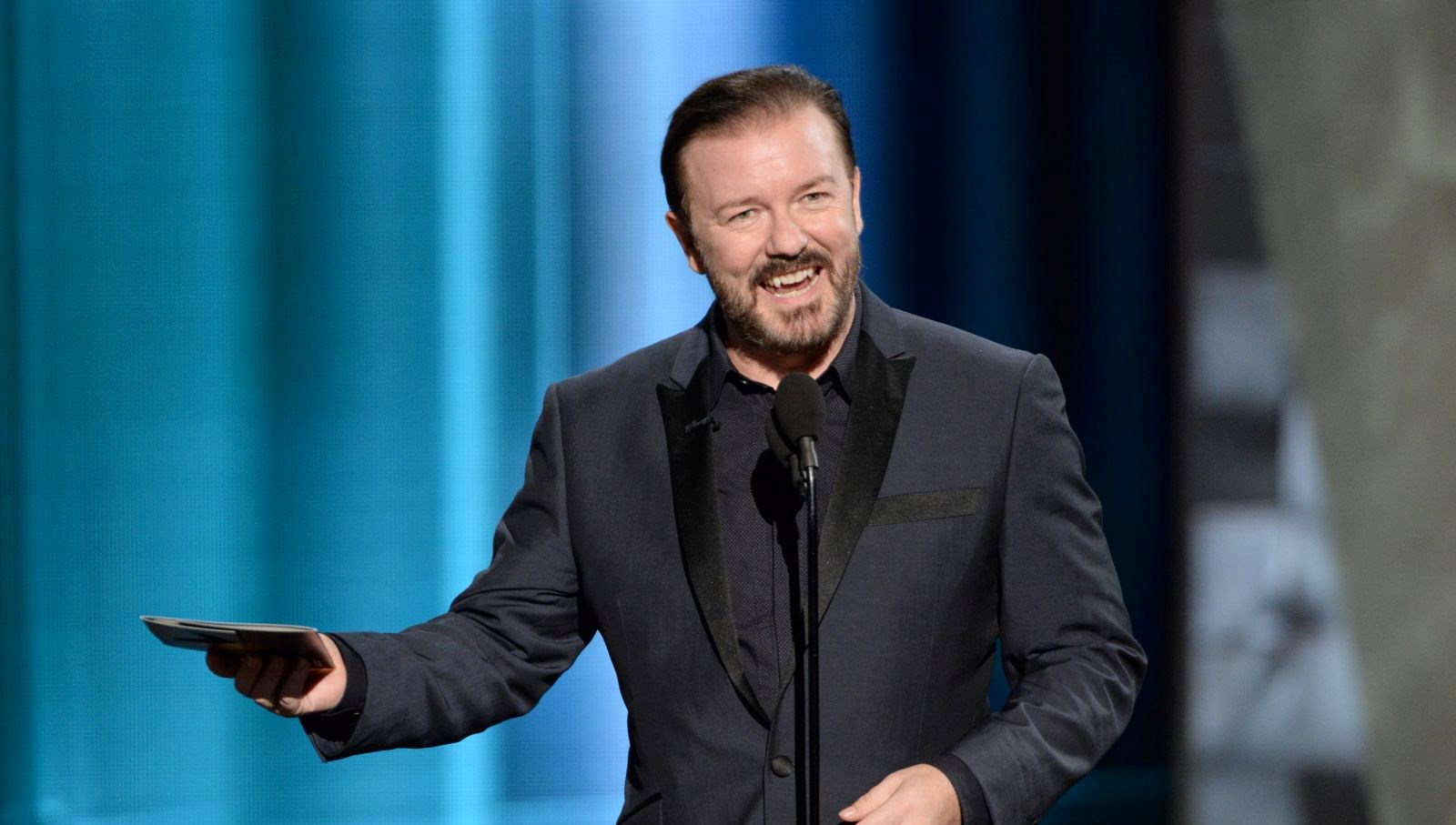 Ünlü komedyen Ricky Gervais'ten hayvan derneklerine rekor bağış