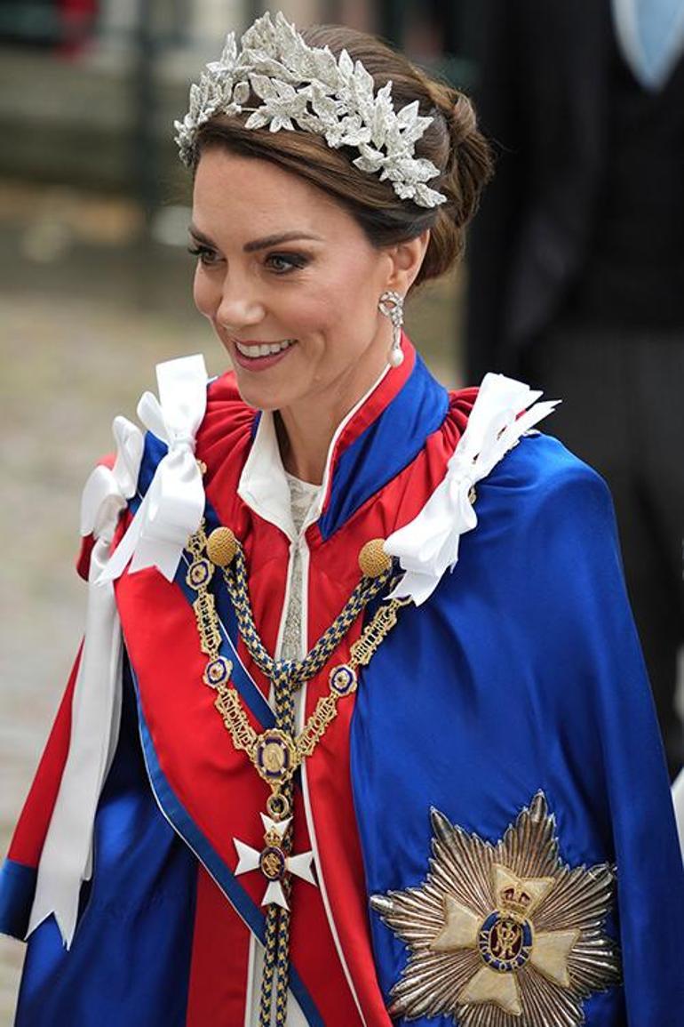 Kate Middleton: Masal Prensesinden Moda İkonuna