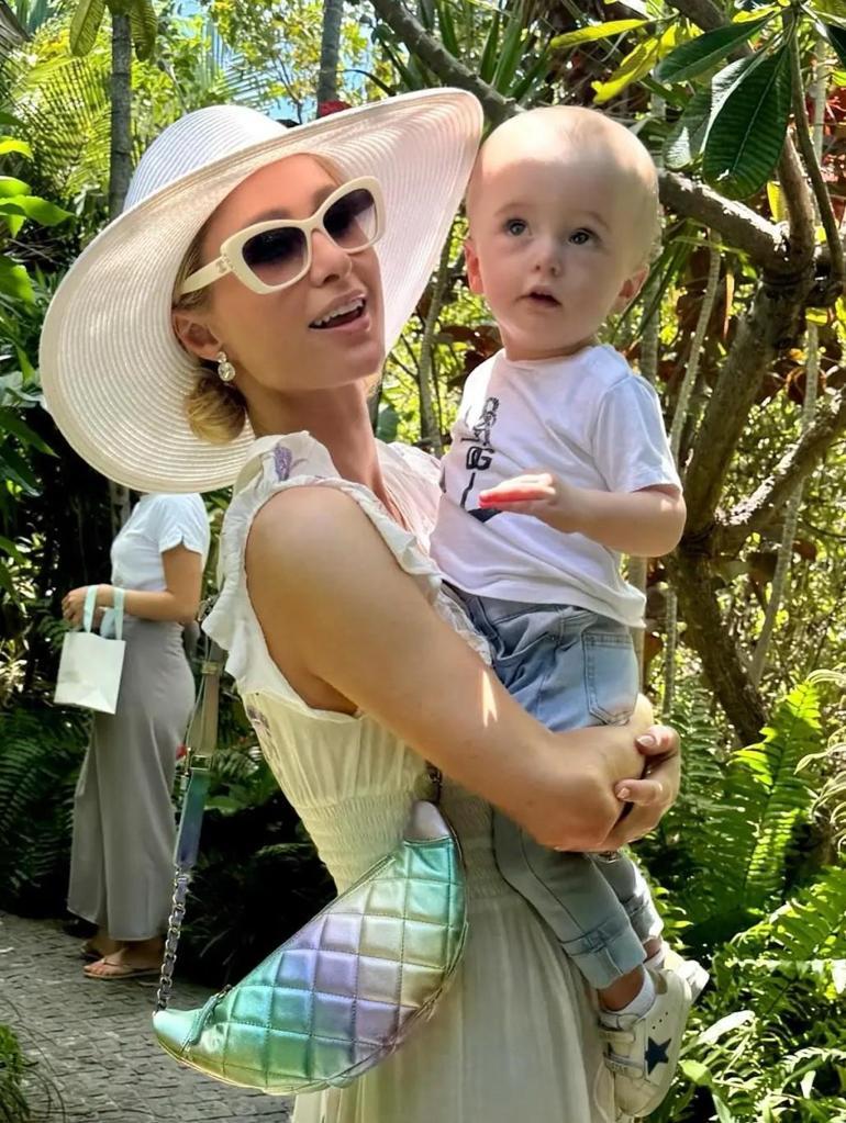 Paris Hilton: Sosyeteden Anneliğe