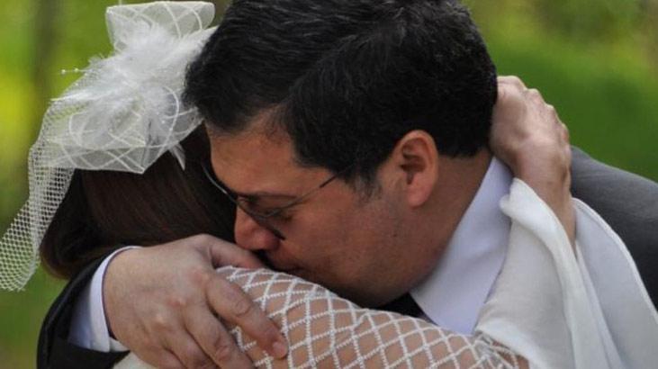 Arka Sokaklar'ın Arif Müdür'ü Can Başak, Beşinci Evlilik Yıl Dönümünü Kutluyor