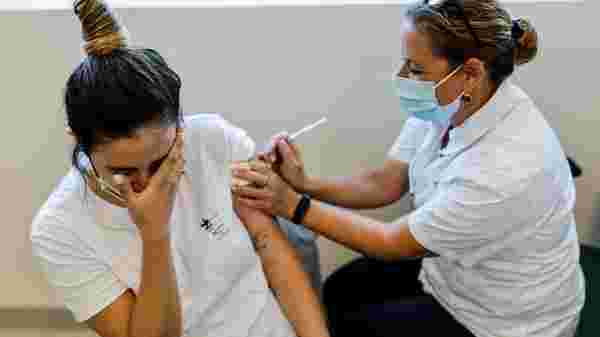 Uzmanlar duyurdu: Covid-19 aşılarını karıştırmak işe yarıyormuş