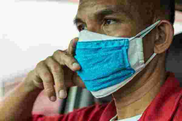 ABD'li bilim insanları katmanlı maske takmayı önerdi: Koronaya karşı yüzde 90 koruma sağlıyor