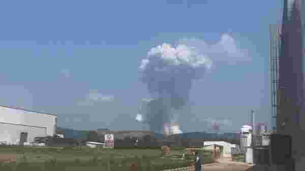 Son dakika... Sakarya'da havai fişek fabrikasında büyük patlama: Dört can kaybı, 97 yaralı
