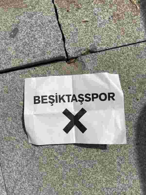 Ahmet Nur Çebi'ye olay gönderme! 'Beşiktaşspor' protestosu başkanlık seçimine damga vurdu