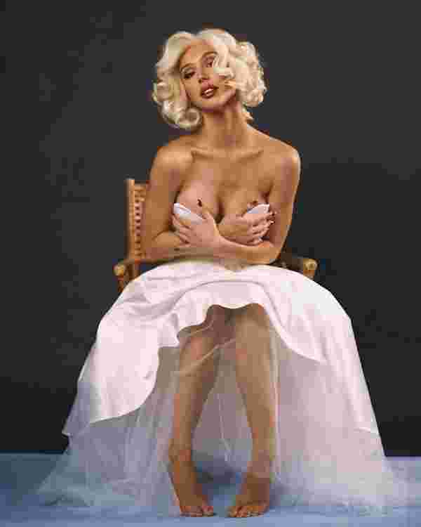 Alexis Ren Marilyn Monroe oldu #2