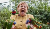 16 yıllık görevini bırakmaya hazırlanıyor! Merkel'in veda turuna zor anları damga vurdu