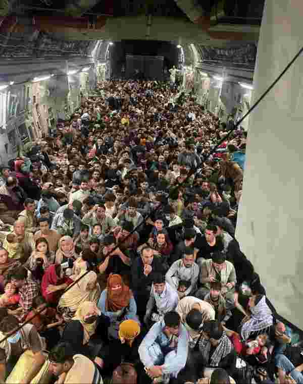 Almanya, gönderdiği uçakla Afganistan'dan yalnızca 7 kişiyi tahliye etti