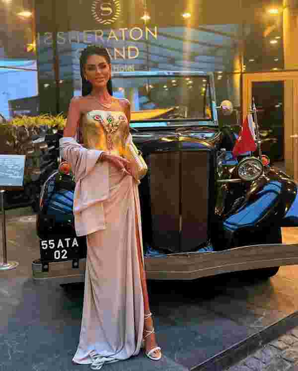 Altın kaplamalı elbise giyen Süreyya Yalçın sosyal medyada gündem oldu - Resim : 4