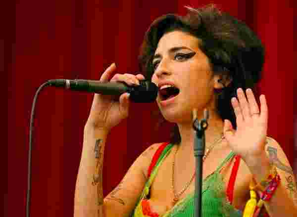 Amy Winehouse un eşyaları açık artırmaya çıkarılıyor #3