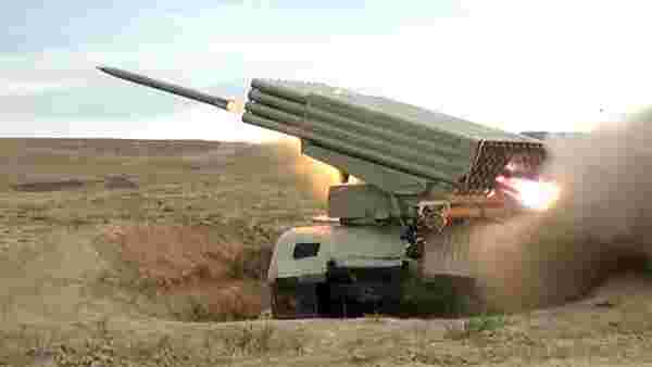 Azerbaycan Ermenistan'a ait 200 tank ve 30 hava savunma sistemini imha etti