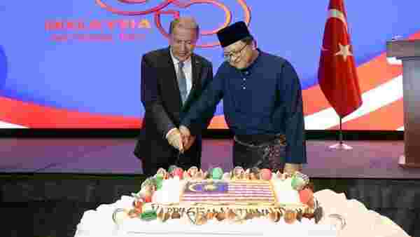 Bakan Akar: Malezya ile iş birliğimizi daha da güçlendirmeye kararlıyız