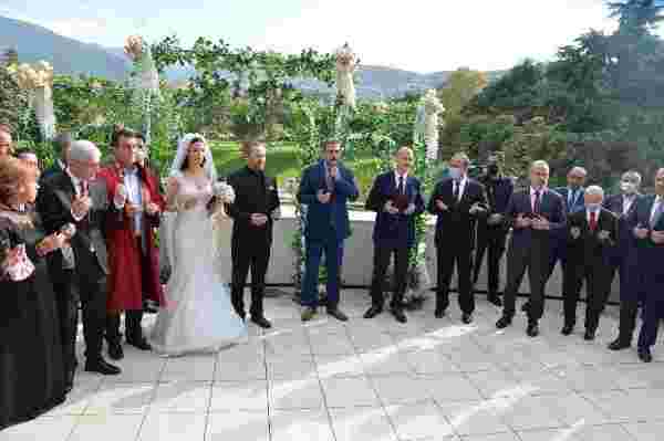 Bakan Soylu, Başdanışmanı Harun Akın'ın oğlunun nikahına katıldı