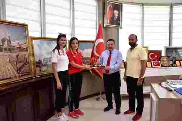 Başarılı spor takımlarından Başkan Beyoğlu'na teşekkür