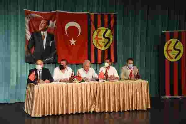 Başkan adayı çıkmayan Eskişehirspor'un genel kuruluna 15 gün ara verildi
