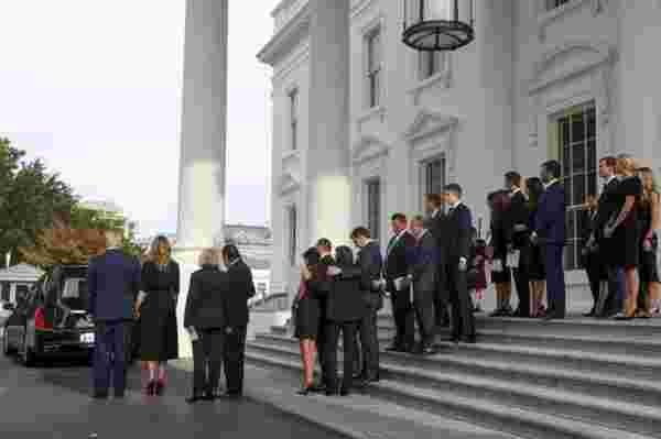 Beyaz Saray'da Kennedy'den sonra bir ilk! 57 yıl sonra Trump'ın kardeşi için cenaze töreni düzenlendi