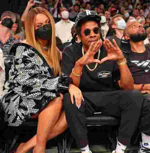 Beyonce ve Jay-Z nin evi kundaklandı #1