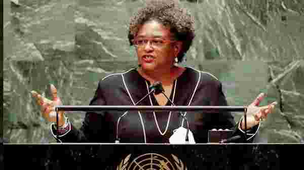 BM zirvesinde boş salona hitap eden Barbados Başbakanı isyan etti: Sözlerimizin bir değeri olmalı