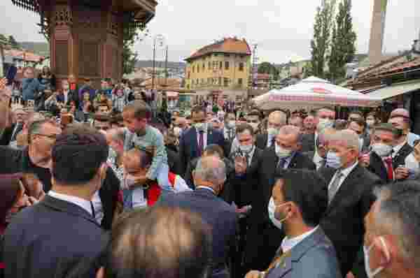 Bosna'ya giden Cumhurbaşkanı Erdoğan'a vatandaşlardan büyük ilgi