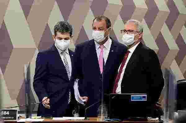 Brezilya Parlamentosu, Bolsonaro'yu 9 suçla itham eden raporu onayladı