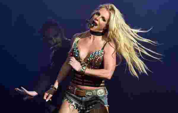 Britney Spears’ın paylaşımı takipçilerinin kafasını karıştırdı #1