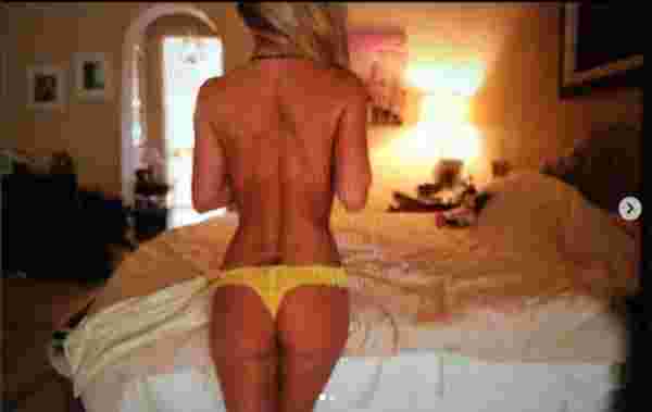 Britney Spears’tan yatak odası pozu #1