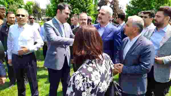Çevre ve Şehircilik Bakanı Murat Kurum, 350 yıllık zeytin ağacı altında Atatürk Havalimanı projesini anlattı