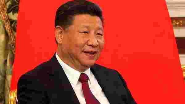 Çin lideri Şi'ye benzeyen sanatçının sosyal medya hesabı kapatıldı