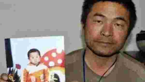 Çin'de bir baba 24 yıl önce kaçırılan oğlunu buldu