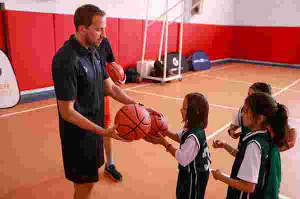 Çocuklara özel basketbol kampı düzenlendi
