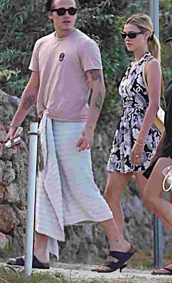 David Beckham ve ailesi İtalya'da tatilde #6