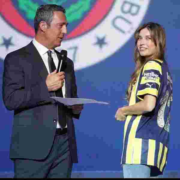 Ece Seçkin ile Afra Saraçoğlu nun tanıttığı Fenerbahçe formalarına yoğun ilgi #8