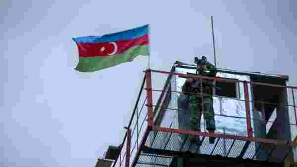 Ermenistan işgalinden kurtarılan Azerbaycan'ın Zengilan kentindeki karakollara bayrak çekildi