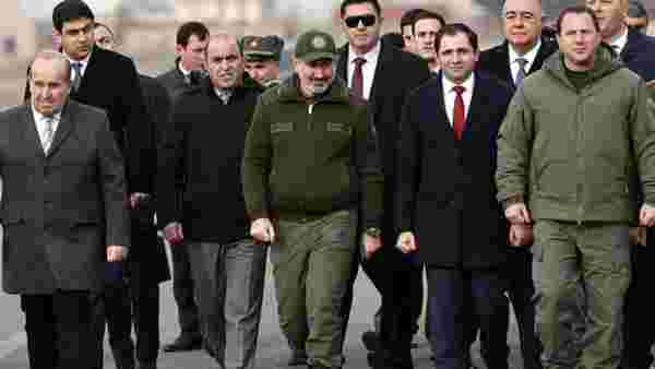 Ermenistan Savunma Bakanı David Tonoyan görevinden istifa etti