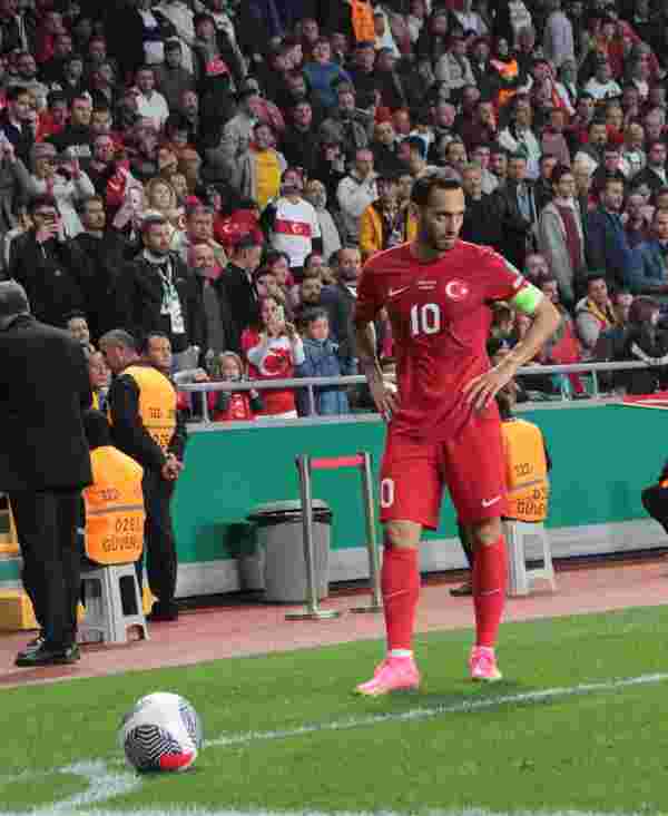 EURO 2024 Elemeleri: Türkiye: 0 - Letonya: 0 (İlk yarı)
