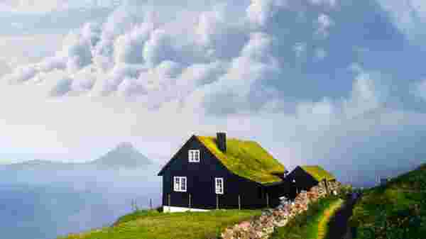 Evlerin çatısında dahi çim çıkıyor! Dünyanın kuzey ucundaki Faroe Adaları'nda yer gök yeşil