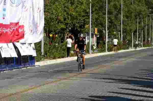 Fethiye Spor Festivali'nde gerçekleştirilen bisiklet yarışında heyecan doruğa çıktı