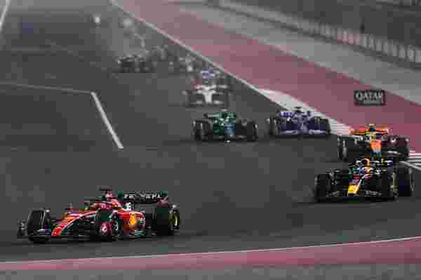 Formula 1’de Max Verstappen üst üste 3. kez şampiyon 