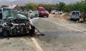 3 aracın karıştığı kazada 1'i polis 5 kişi yaşamını yitirdi