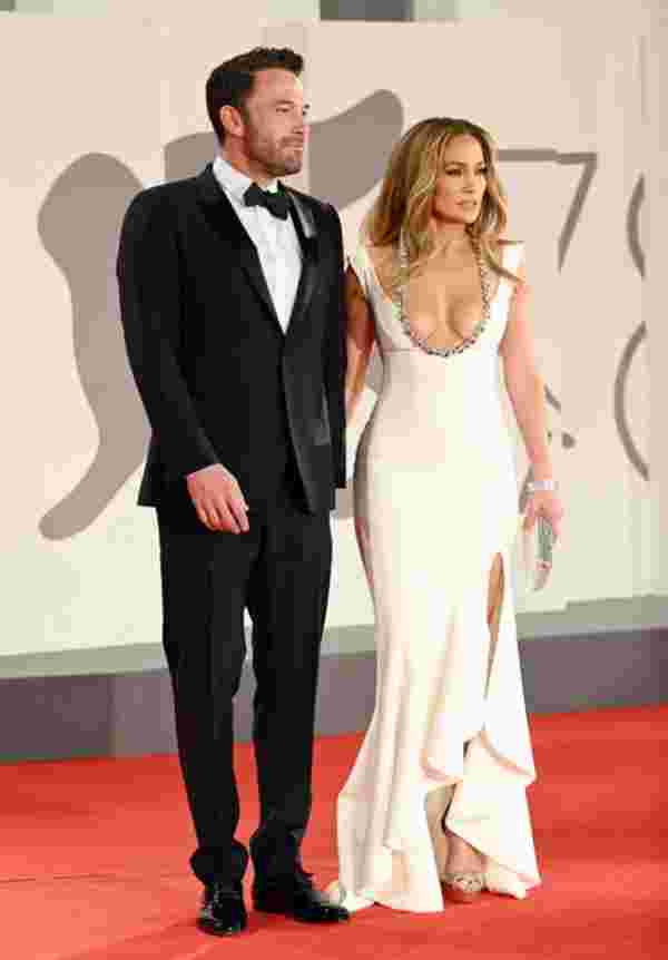 George Clooney ve Jennifer Lopez in arası bozuk #1