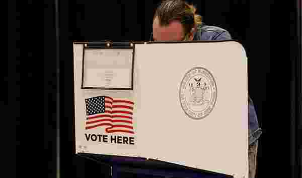 Georgia'da erken başlayan ara seçimlere rekor katılım