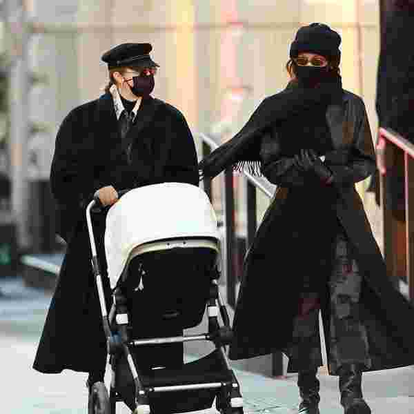 Gigi Hadid in bebeğiyle ilk sokak turu #2
