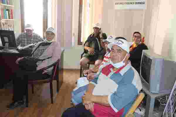 Gönen Köy Enstitüsü mezunları Datça ADD Başkanı Bekir Şahin'i ziyaret etti