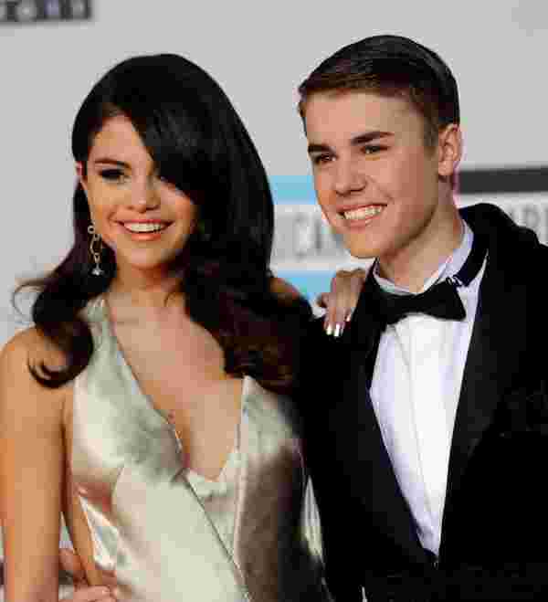 Hailey Bieber ve Selena Gomez bir arada #3