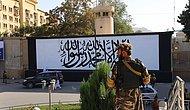 ABD'nin Kabil'de Terk Ettiği Elçiliğinin Duvarına Taliban Bayrağı Çizildi