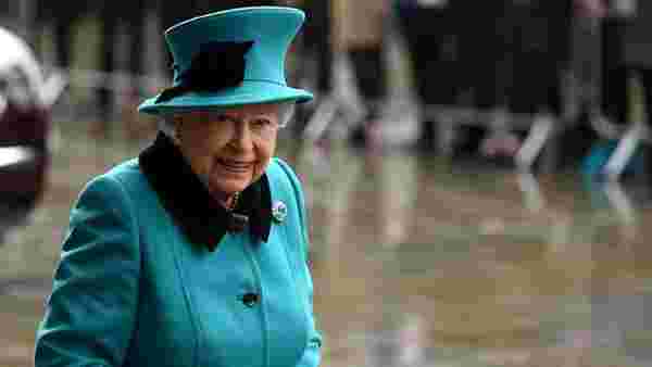 İngiltere'de aşı sıralaması belirlendi! Yaş engeline takılan Kraliçe Elizabeth, ikinci öncelik grubunda
