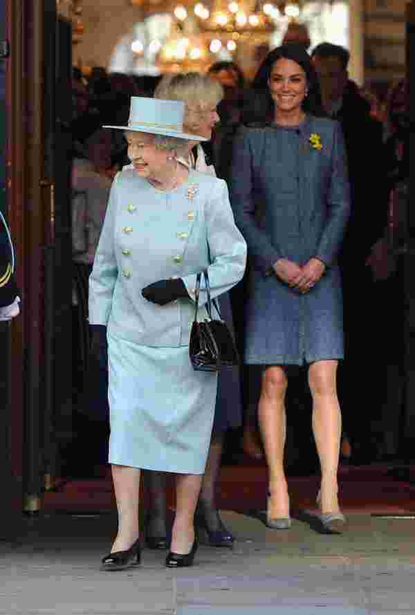 İngiltere Kraliçesi Kate Middleton olsun önerisi #3