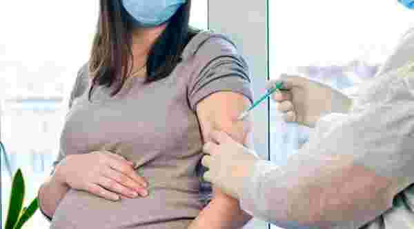 İngiltere Sağlık Güvenliği Ajansı 350 bin doğumu inceledi: Hamilelikte aşı güvenli