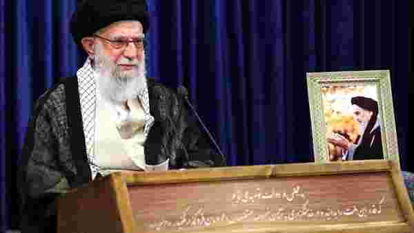 İran Dini Lideri Hamaney, İran devrimiyle ilgili özeleştiri yaptı