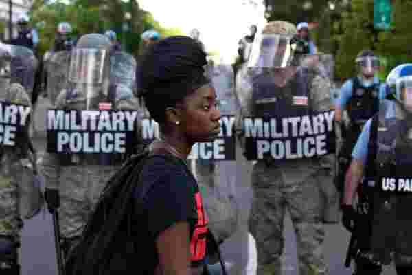 Irkçılık karşıtı eylemlerde yasalar, Trump'ın elini güçlendiriyor: Orduyu sokağa çıkarabilir